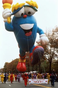 Illustration for article titled “Look kids, it’s Eddie Cantor!”: 12 obscure Macy’s Thanksgiving Day Parade balloons from years past